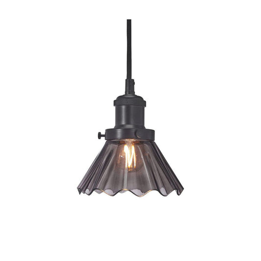 AUGUST fönsterlampa svart/rök veckad 15cm