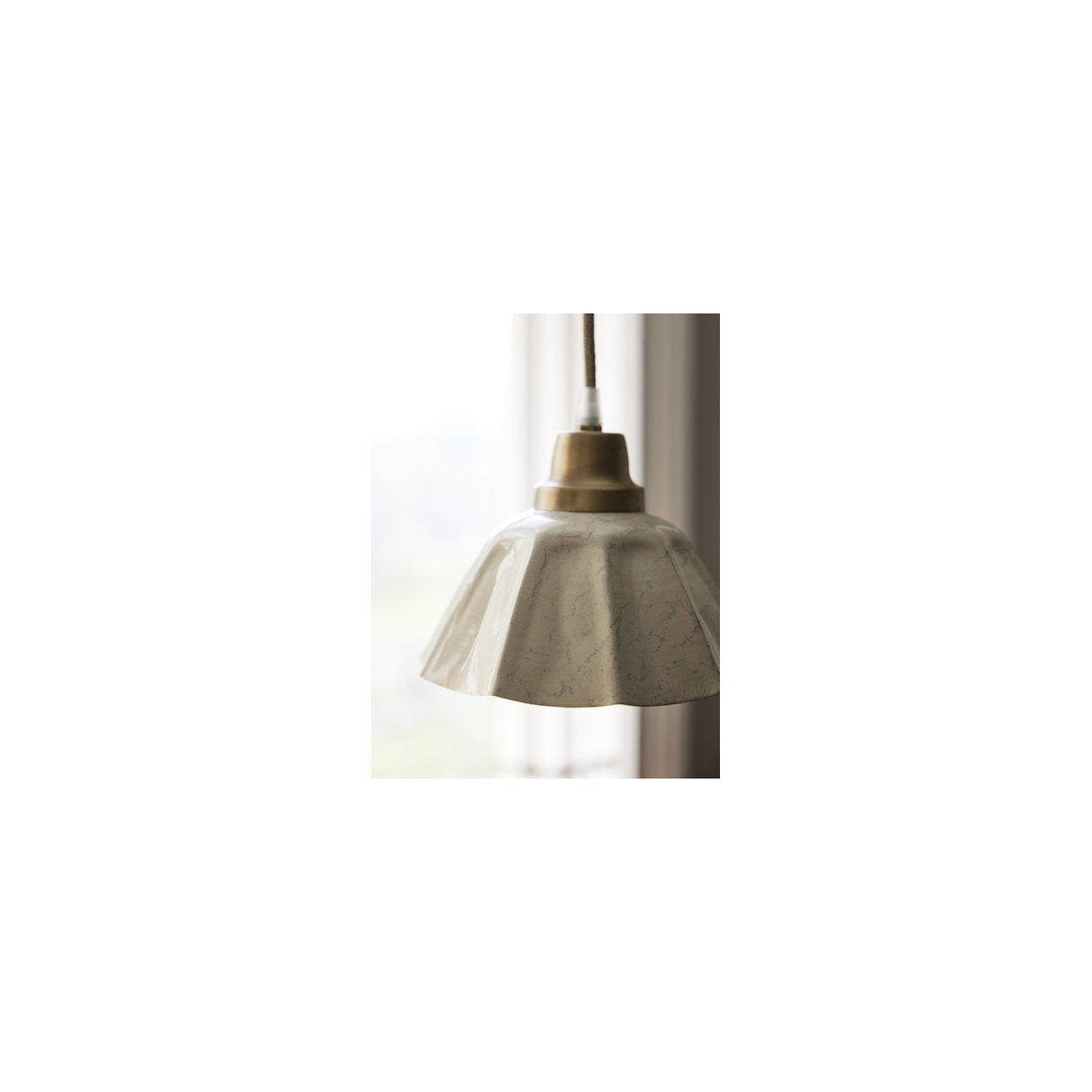 Ester fönsterlampa