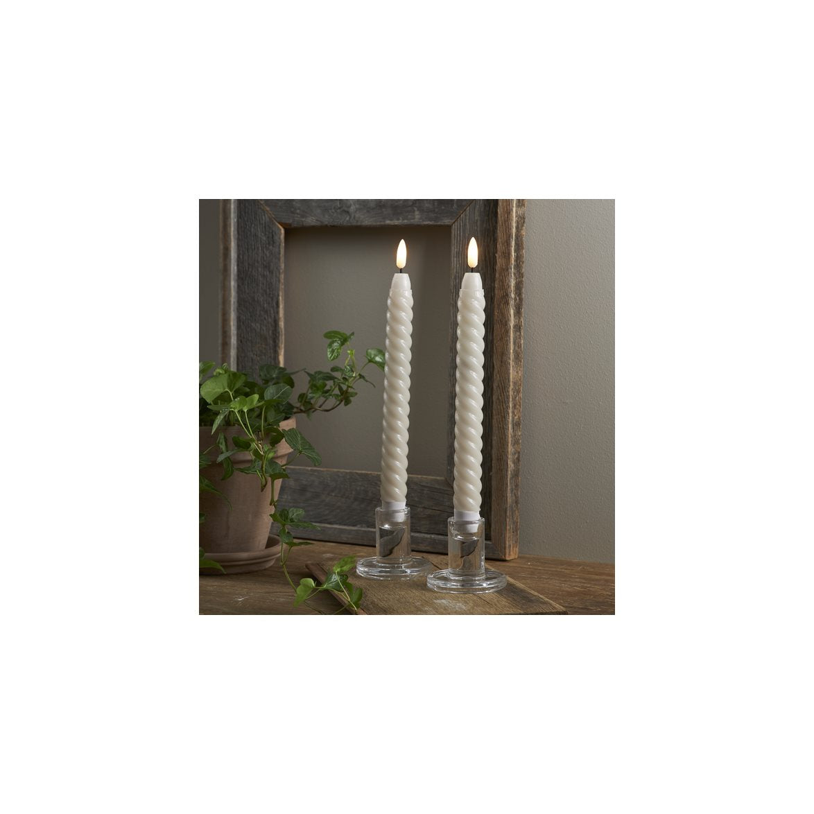 Flamme antikljus tvinnad beige