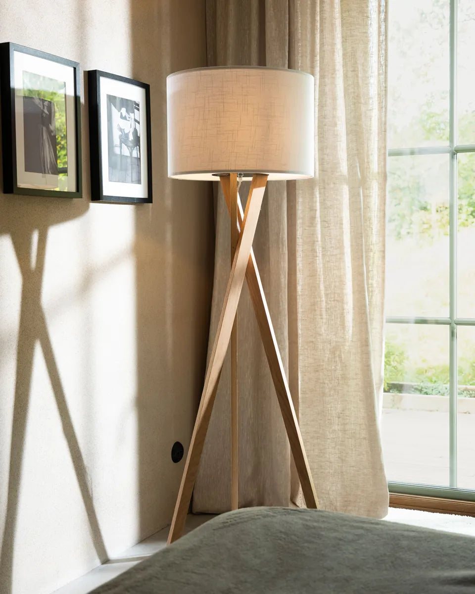 Vega golvlampa