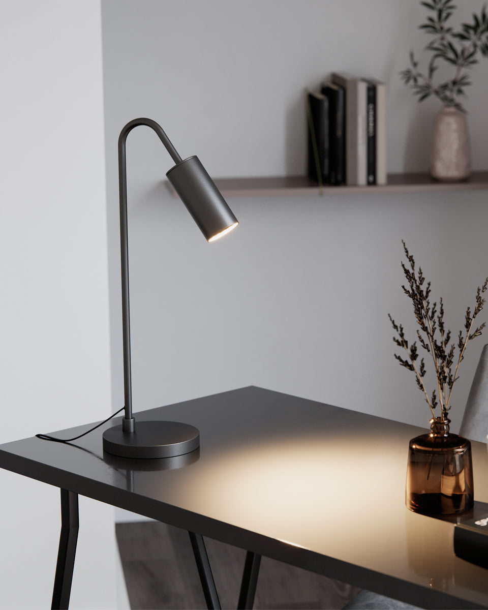 Curve bordslampa