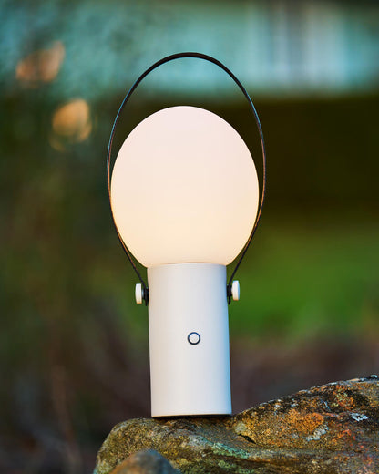 Bari bordslampa USB IP44