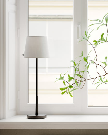 Lumi bordslampa guld/vit
