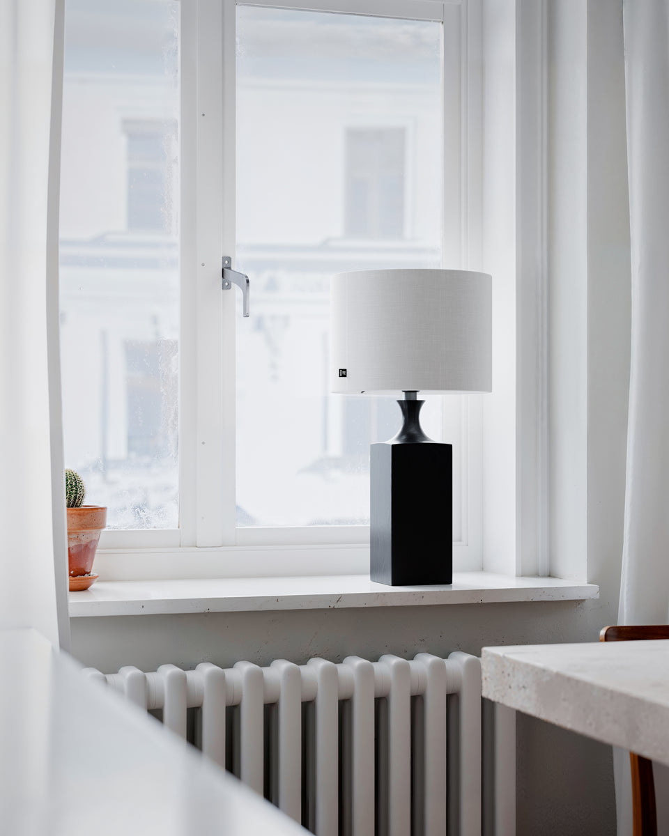 Woody bordslampa svart/vit
