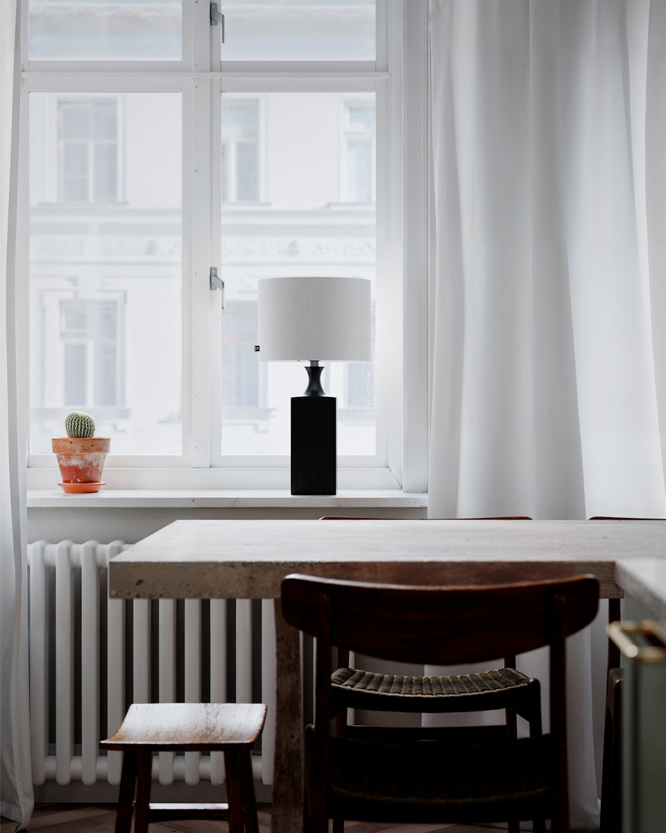 Woody bordslampa svart/vit