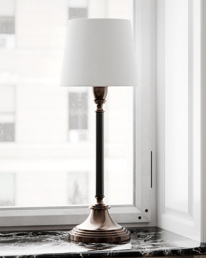 Dinant bordslampa med vit skärm