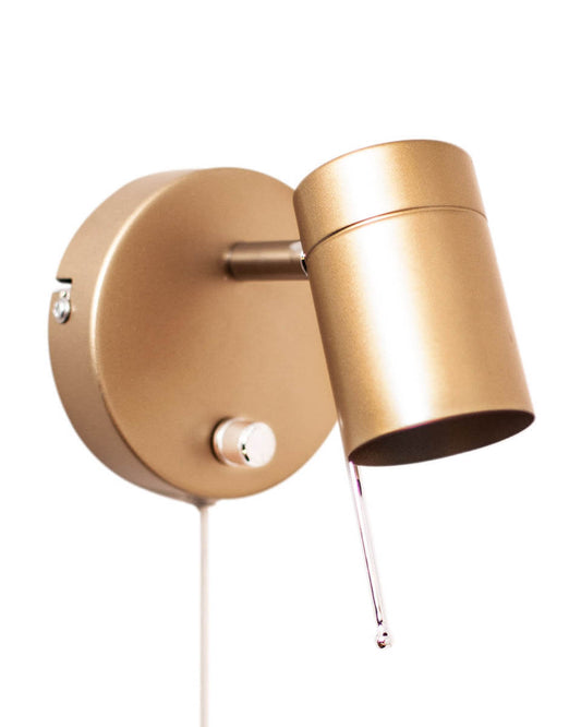 Correct vägglampa