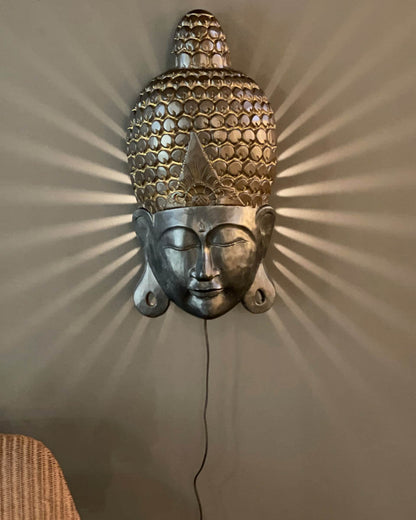 Busso vägglampa