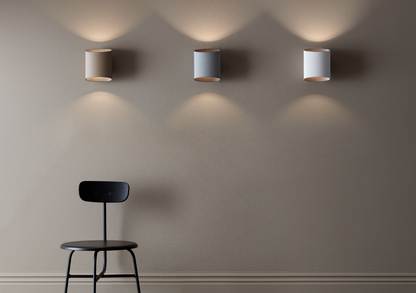 Vägglampa Sinne sand/mässing