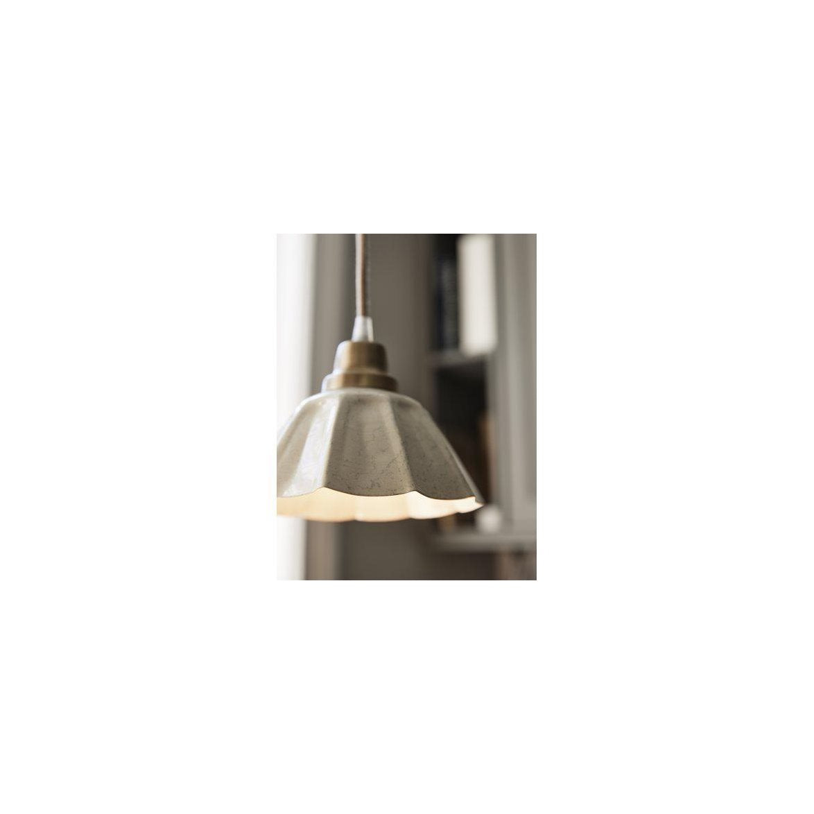 Ester fönsterlampa