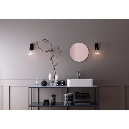 Regal vägglampa mattsvart