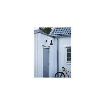 Tripp utelampa stor svart